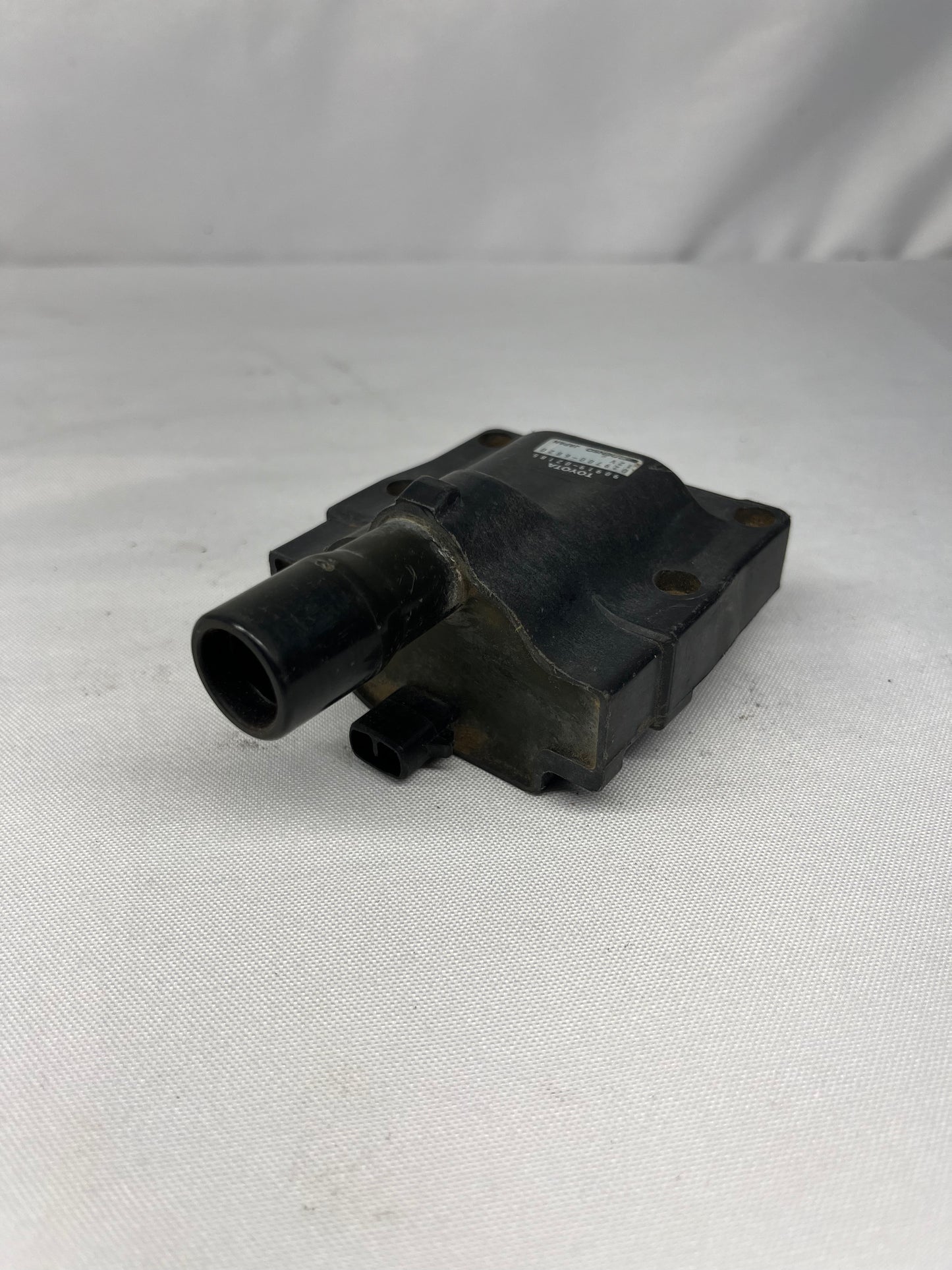 Used OEM Ignition Coil 3.0 3VZE - Toyota 4Runner, Pickup, & T100 - 1989-1993