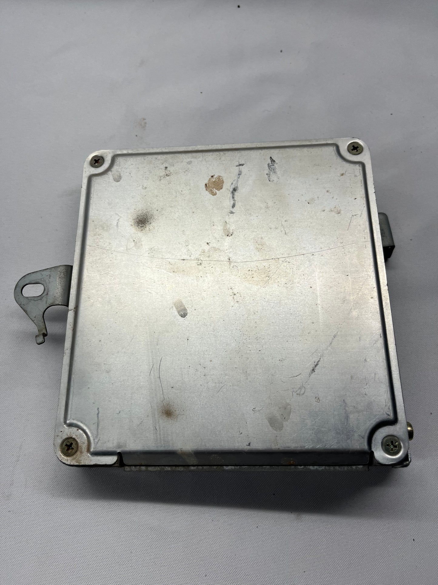 Used OEM REMAN Engine Control ECU ECM A/T 3.0 V6 3VZE 89661-35121-84 - Toyota 4Runner - 1988-1989