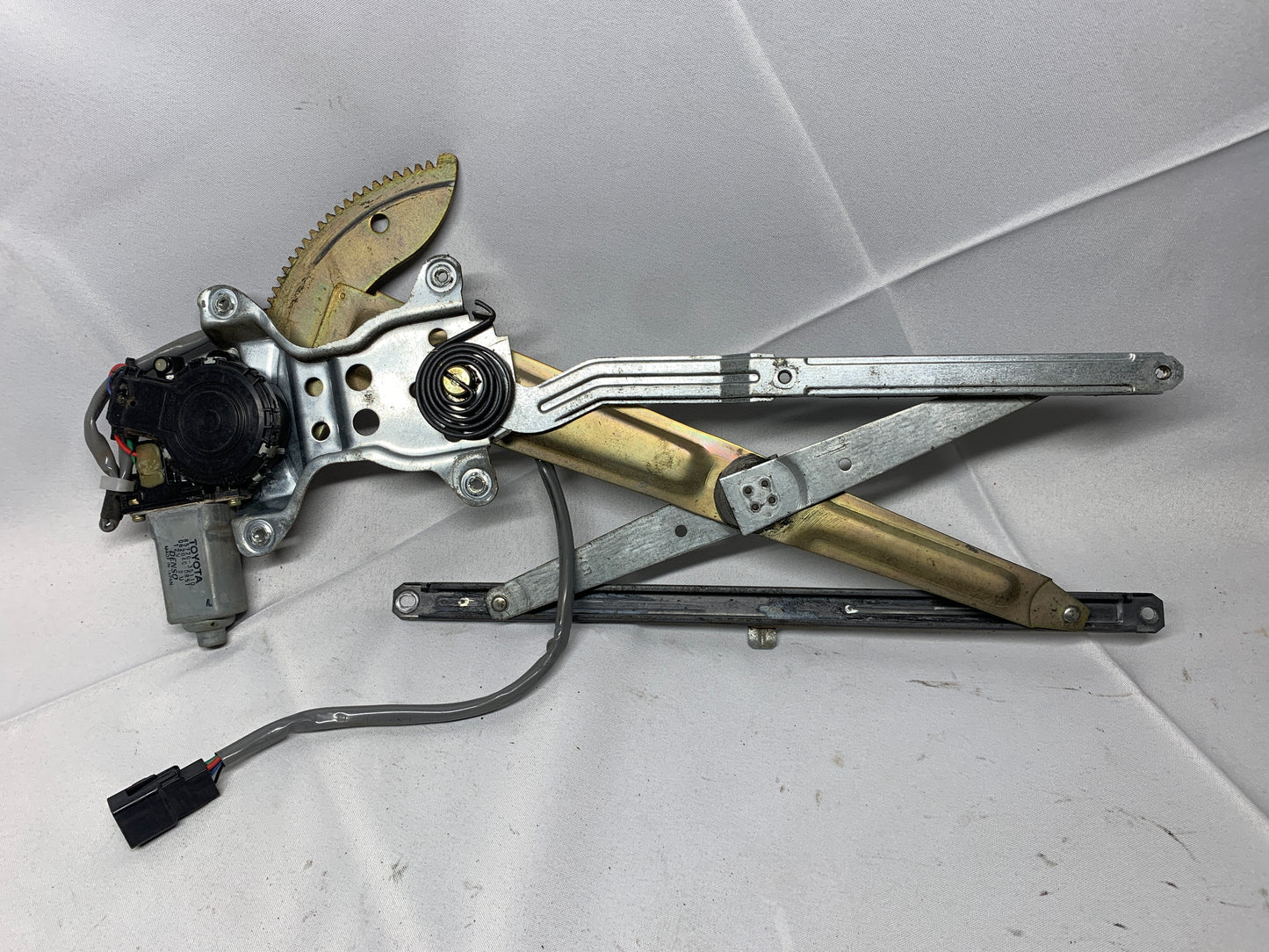 Used OEM Window Regulator & Motor - Front Left - Toyota 4runner - 1996 - 2002