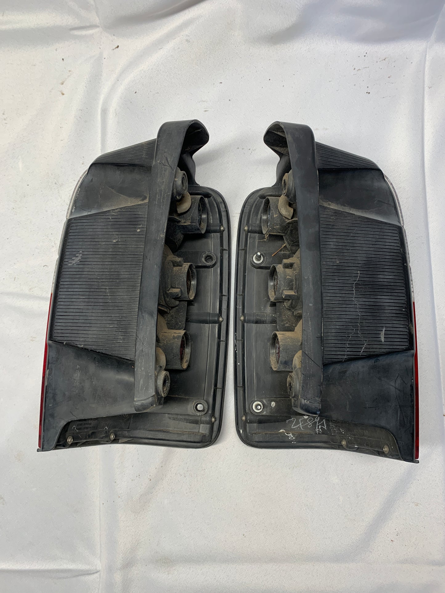 Used OEM Tail Lights - Toyota 4Runner - 1996-2002