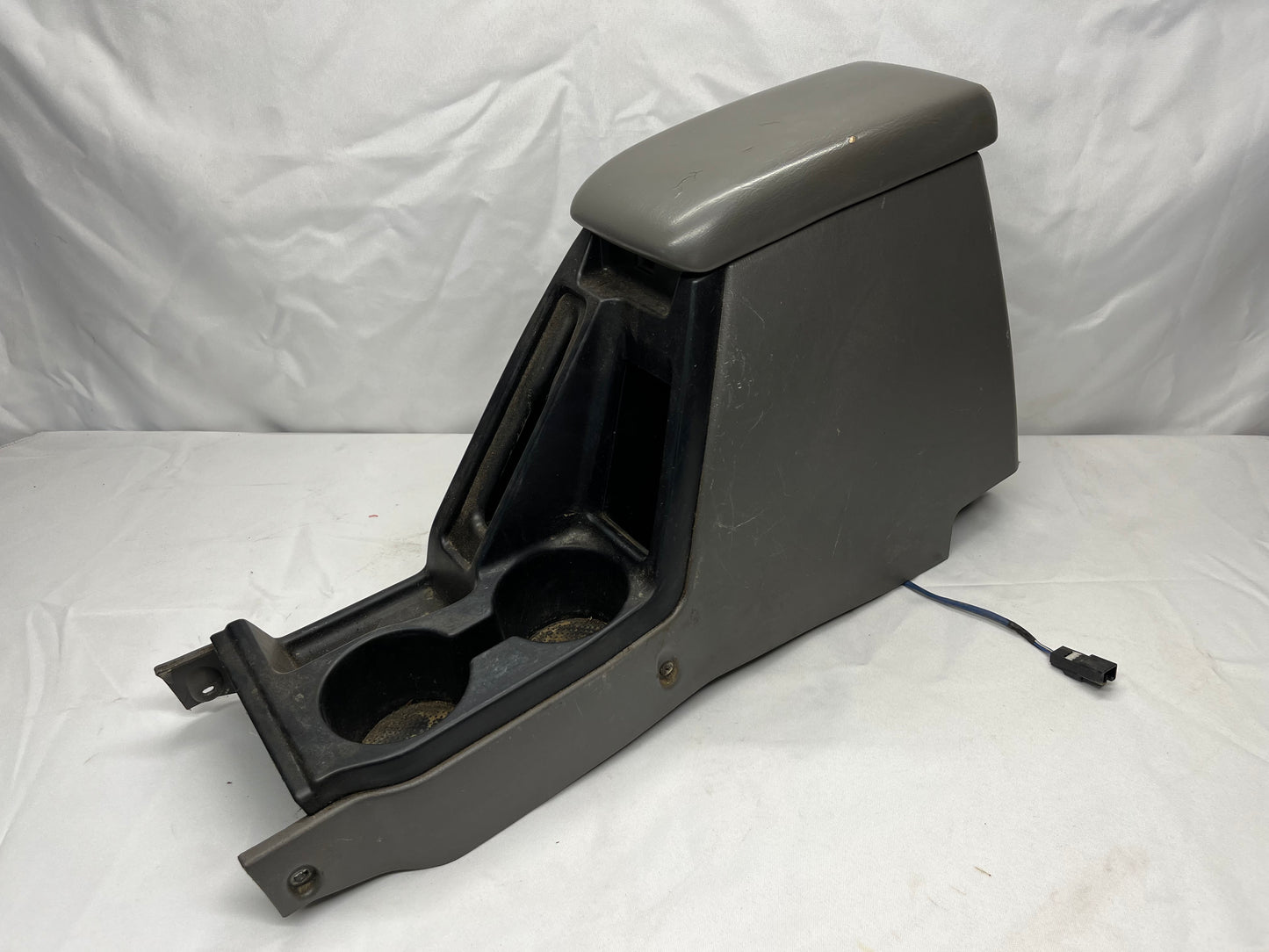 Used OEM Center Console w/ Heat - Grey - Toyota 4Runner - 1999 - 2002