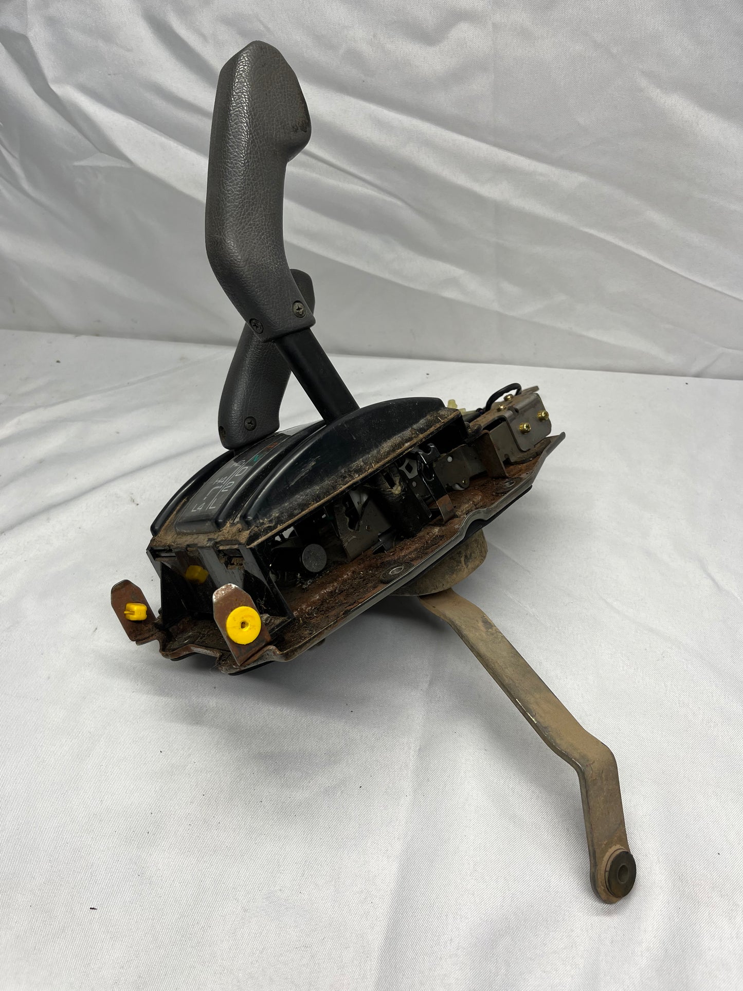 Used OEM Automatic Shifter Assembly Gear Selector 4x4 - Toyota 4runner & Pickup - 1989-1995