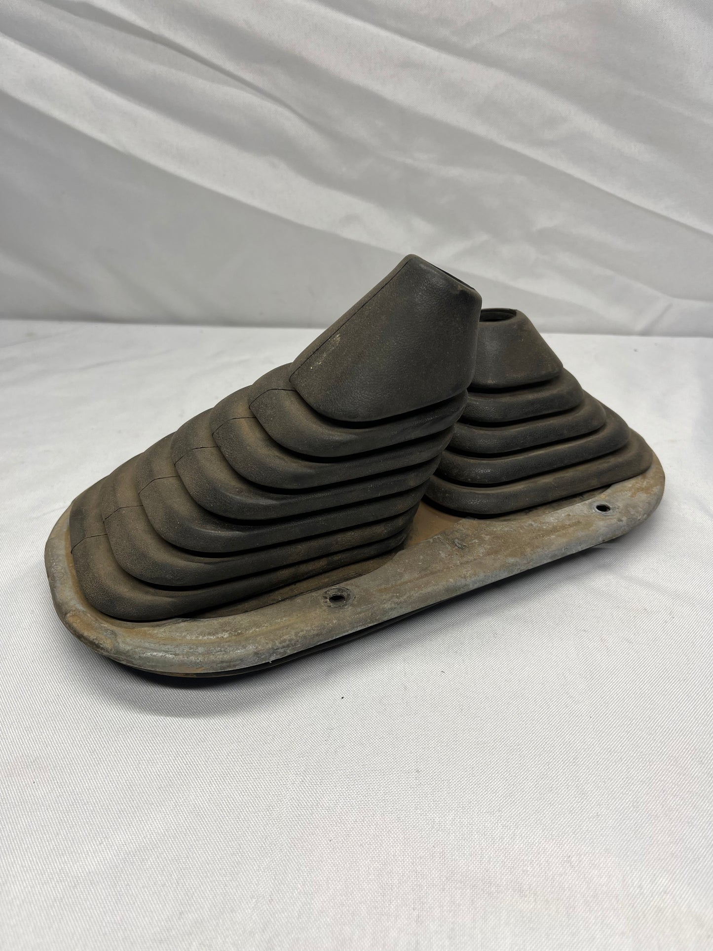 Used OEM Inner Rubber Shift Boot 3.4 4x4 5VZFE - Toyota Tacoma - 1995.5-2004