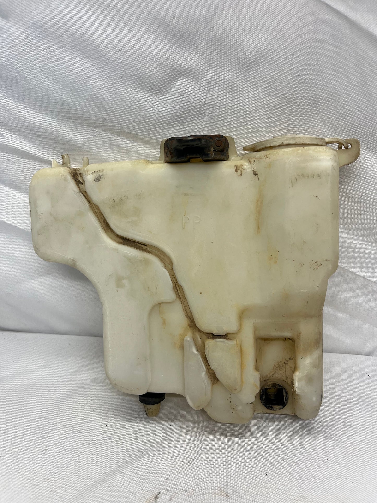 Used OEM Windshield Wiper Washer Bottle Tank Reservoir W/O MOTOR - Toyota 4Runner - 1984-1989