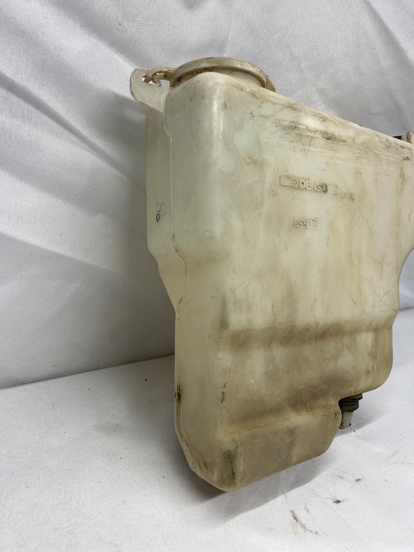 Used OEM Windshield Wiper Washer Bottle Tank Reservoir W/ MOTOR - Toyota 4Runner - 1984-1989