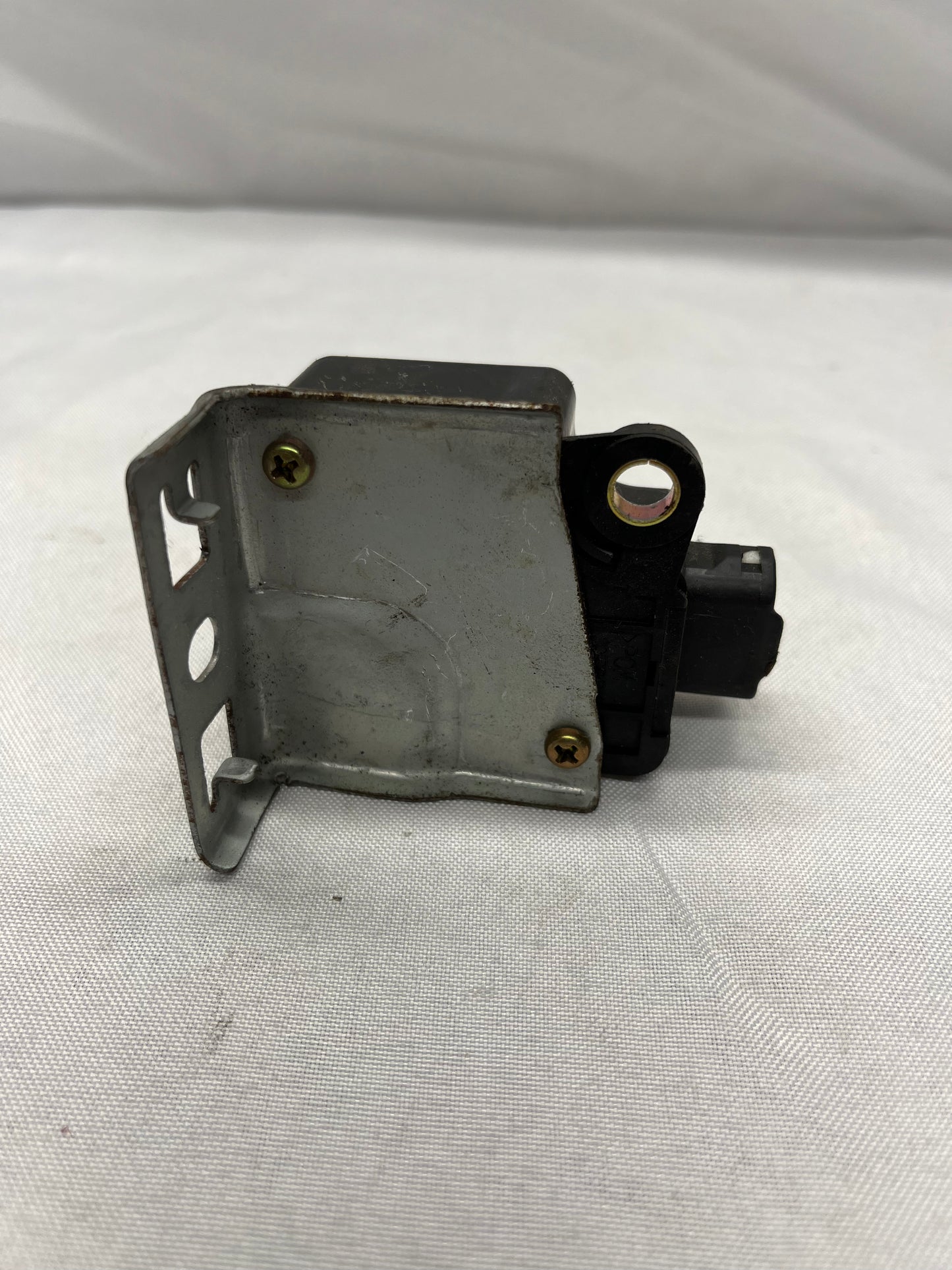 Used OEM ABS Deceleration Sensor - Toyota 4Runner - 1999-2000